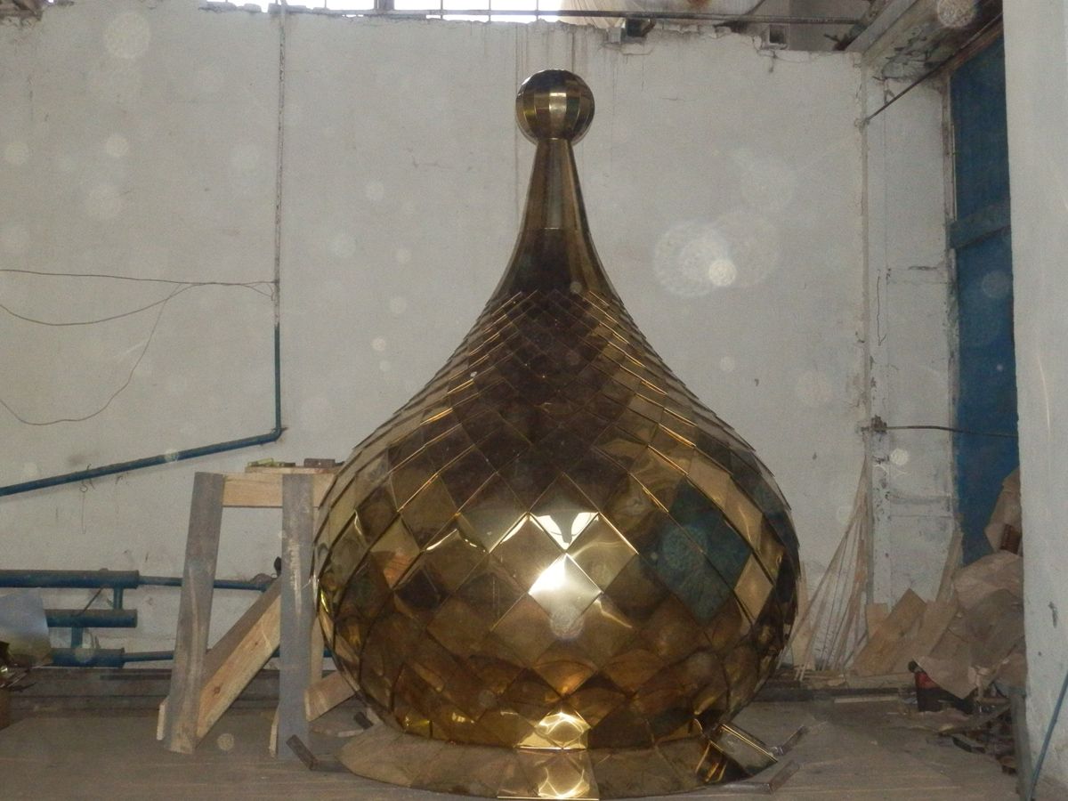 hram-ikony-bozhiej-materi-sporitelnica-hlebov-krovlya_8